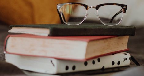 books reading stack feature