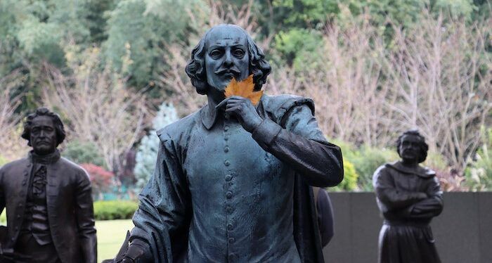 Shakespeare statue