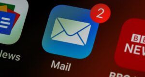 Mail app icon with unread notification