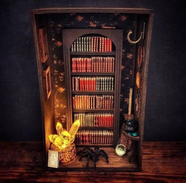 Miniature bookcase shelf insert