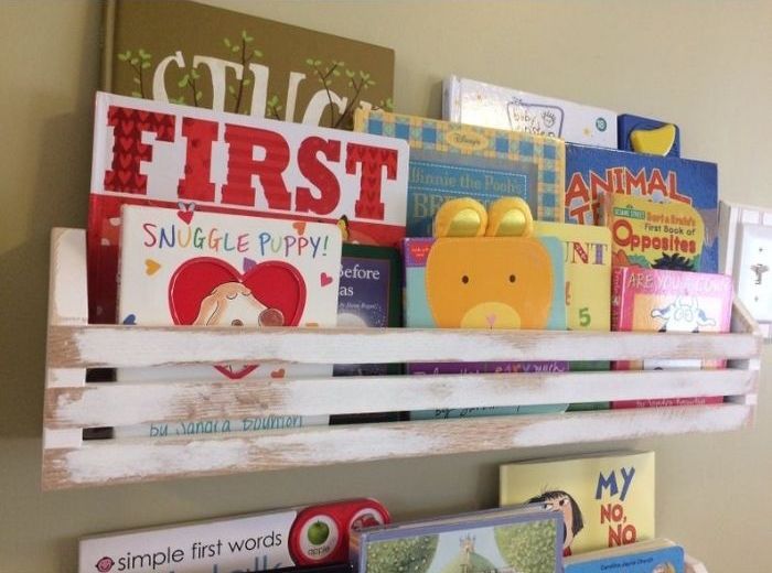 Distressed wooden book rack with three front slats