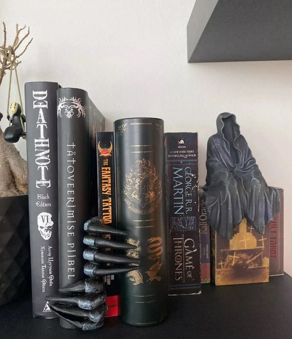 Image of gothic-style claws for bookends