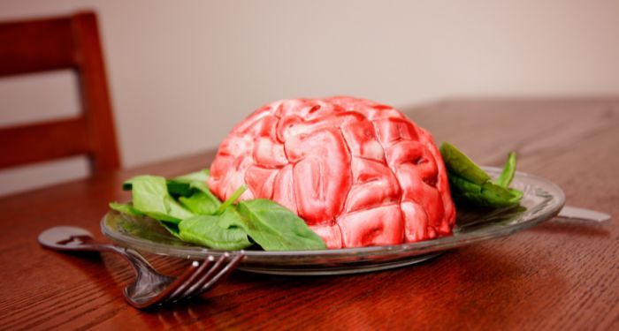 Image of a brain on a plate