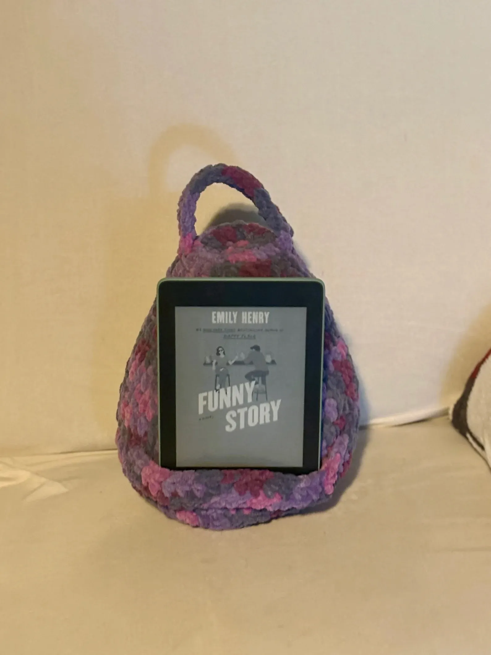 Crochet Kindle Pillow Pouf